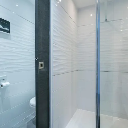 Le Nude - Port Ambonne Village Naturiste 阿格德