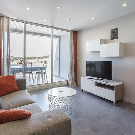 Le Nude - Port Ambonne Village Naturiste 阿格德